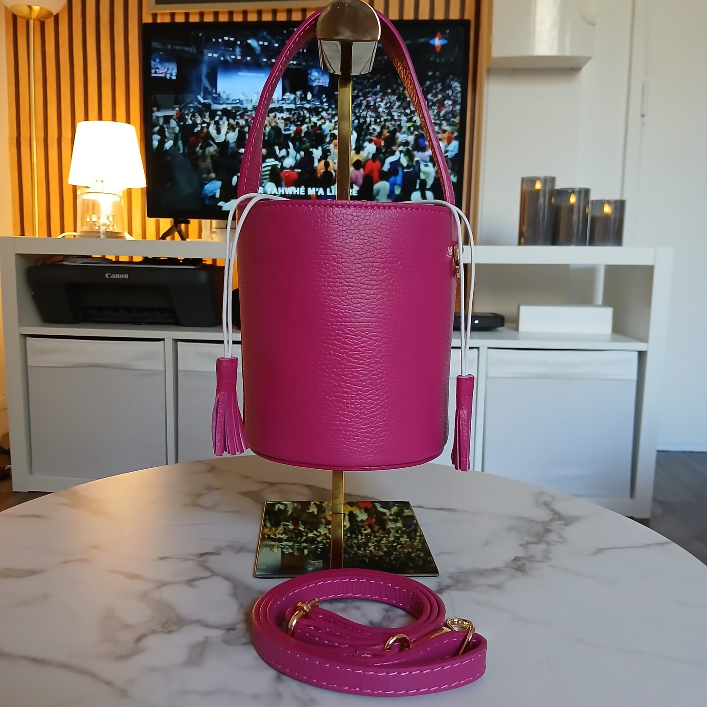 Sac Excellence Cylindrique Fuchsia - Cuir de Vachette Italien & Pompons